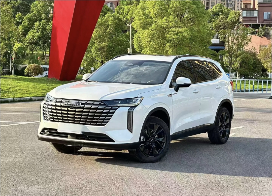 We source reliable used vehicles worldwide and deliver them ready for immediate resale or personal use.